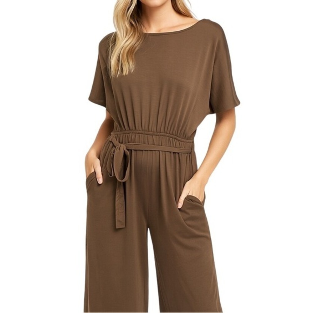 Gilli Olive Brown Short-Sleeve Belted Jumpsuit